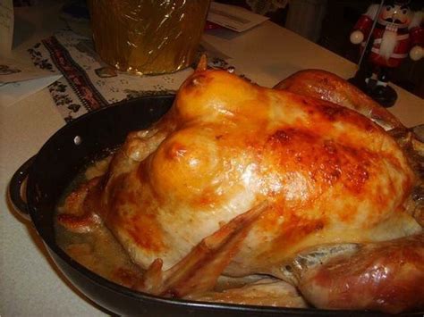 add lemons under the turkey skin happy turkey day food thanksgiving recipes thanksgiving