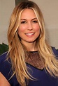 'Business Ethics' Movie Sets Sarah Carter As Female Lead