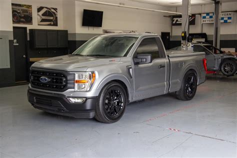 20 Inch Niche Vice In Gloss Black M231 On A 2022 Ford F 150 Element