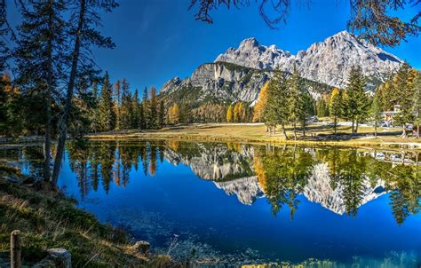 Обои осень деревья горы озеро отражение Италия Italy Доломитовые