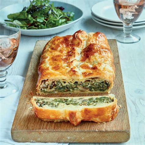 Celebrity cook mary berry and grime pioneer dizzee rascal have been honoured in the queen's reacting to the news, dame mary added: Mary Berry's Spinach and Mushroom en Croûte | Recipe in ...