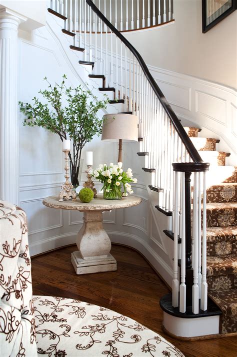 How To Decorate A Round Foyer Table Leadersrooms