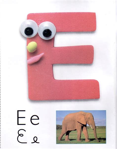 Alfabeto de E V A colorido ESPAÇO EDUCAR