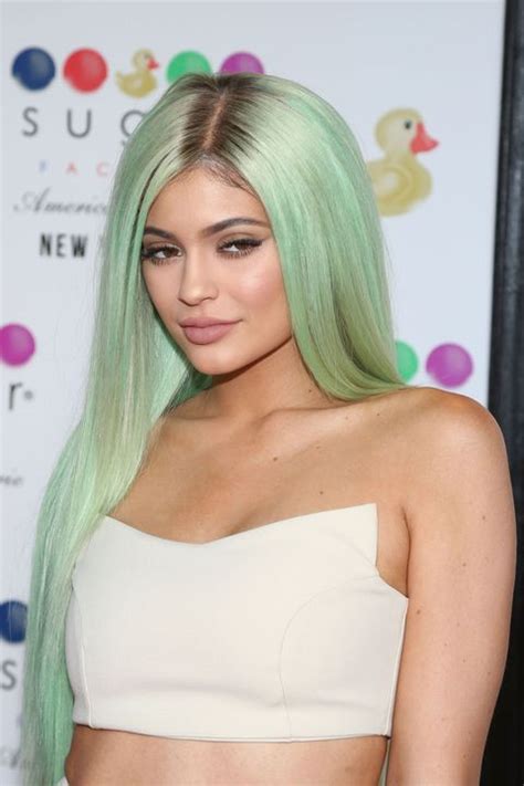 Kylie Jenner Debuts Mint Green Hair After Walking In Kanye Wests