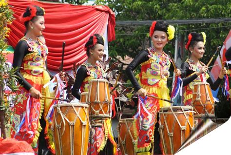 Rampak Kendang Traditional Music Of Sunda Going Tour Indonesia