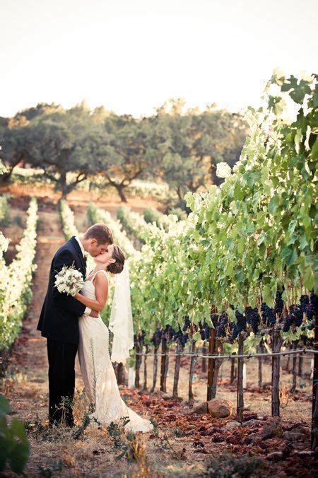 A Winery Wedding Mjbridalsalon Vineyard Wedding Inspiration