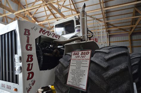 Big Bud Worlds Largest Tractor Profi