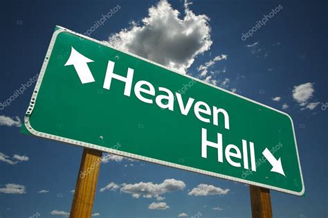 Heaven Hell Green Road Sign — Stock Photo © Feverpitch 2329624