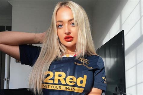 Rangers Daft Porn Star Lana Wolf Leaves Fans Speechless After Getting