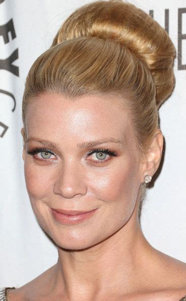 Laurie Holden Classic Bun Laurie Holden Bun Hairstyles Beautiful Face