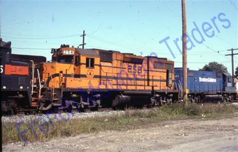 35mm Slide 1983 Mec Maine Central Railroad Locomotive 258