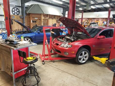 Do It Yourself Garage Diy Auto Repair Shops Equipped Self Service