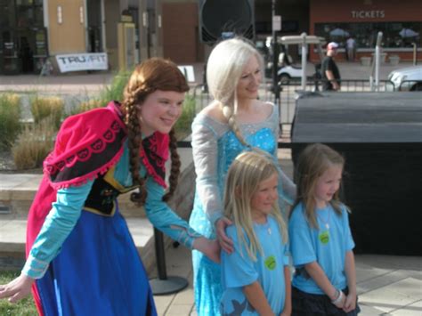 Elsa and Anna Characters at Kidstopia | Party characters, Princess party, Superhero characters