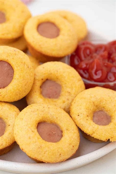 How to make homemade corn dogs that taste like they're straight from the fair. Mini Baked Corn Dogs | How to Make Corn Dogs - An Easy ...