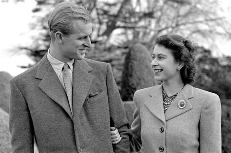 99 years, 6 months, 24 days old age prince philip will turn 100 on 10 june, 2021. Rare note reveals how Queen and Prince Philip fell in love ...