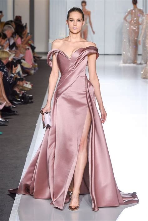 Ralph And Russo Pasarela Fancy Dresses Pretty Dresses Gowns Dresses Look Fashion Runway