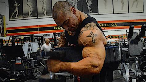 Breaking The 20 Inch Barrier Arm Motivation Rich Piana Youtube