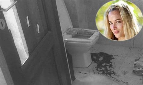 Pistorius Case Leaked Photos Show Gruesome Bathroom Scene Where Reeva