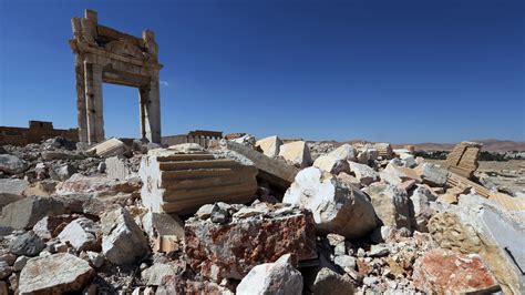 In Palmyra Islamic State Left Behind Mass Grave Destroyed Monuments