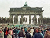 How The Fall Of The Berlin Wall 25 Years Ago Caused The Euro Crisis ...