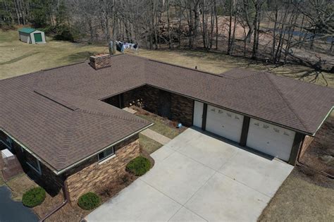 Green Bay Roofing Contractor 10k Roofs 300 5 Star Votes Overhead