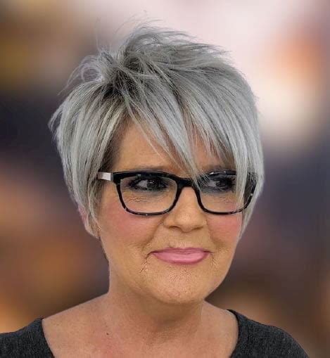 Jan 25, 2021 · 32 of the best pixie haircuts to try 2021. Short haircuts for women over 50 in 2021-2022 - Hair Colors