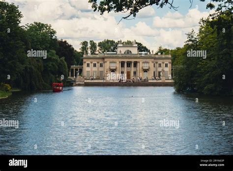 Baths Classicist Palace On The Isle In Lazienki Park Touristic Place In Warsaw Lazienki Royal