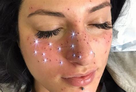 Freckle Tattoos In The Shape Of Your Astrological Sign Might Be The Next Big Beauty Trend