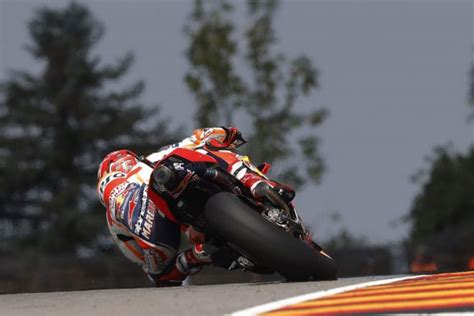 motogpドイツgp決勝：マルケスが9年連続ポール・トゥ・ウイン達成。ロッシはベストリザルトの2位表彰台 motogp autosport web