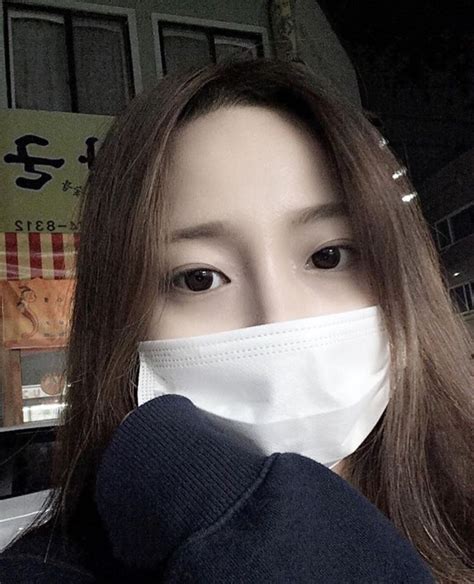 Cute Korean Girls With Mask