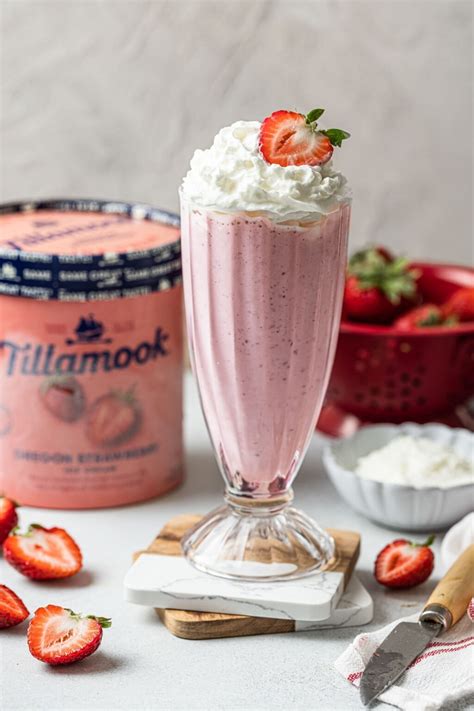 How To Make A Strawberry Milkshake Olivia S Cuisine