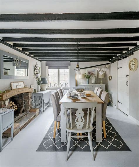 Take A Turn Around This Newly Renovated Medieval Cottage In East Sussex