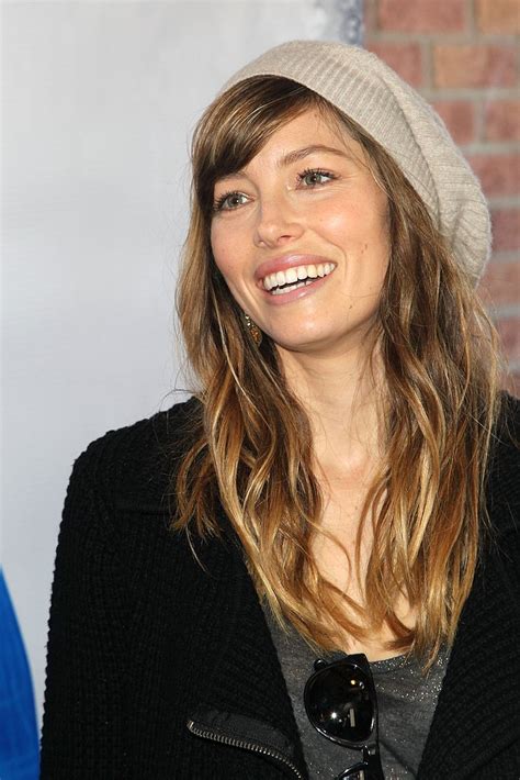 Jessica Biel 60 Trendy Bangs For All Face Shapes And Hair Textures