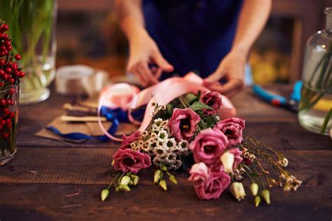 The 7 Best Online Floral Design Classes Of 2021