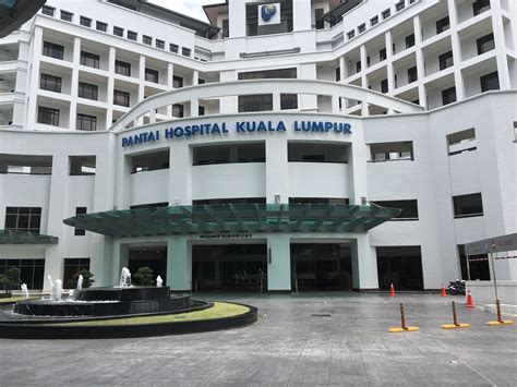 These include the administration & finance department, the pharmaceutical department, training and research, 27 clinical departments and 12 clinical support services. Why Pantai Hospital Kuala Lumpur - Anak Kerani