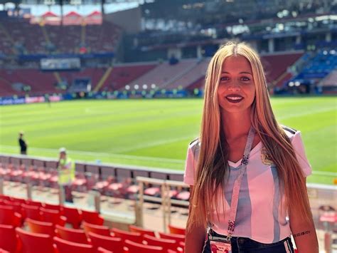 Caro calvagni was born on august 10, 1988 in argentina (32 years old). Аргентинская болельщица - Caro Calvagni