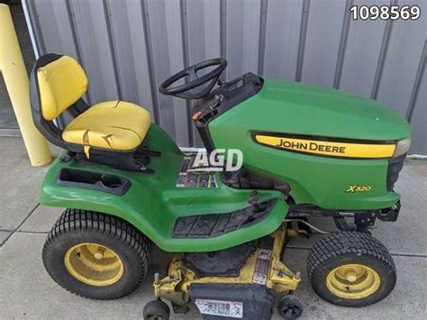 Used 2010 John Deere X320 Lawn Tractor Agdealer