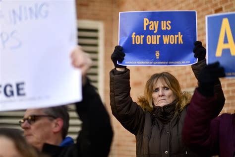 Government Shutdown Over Furloughed Federal Workers Get Back Pay Soon Vox