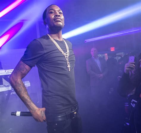 Listen To Meek Mill Diss The Game On Ooouuu Remix