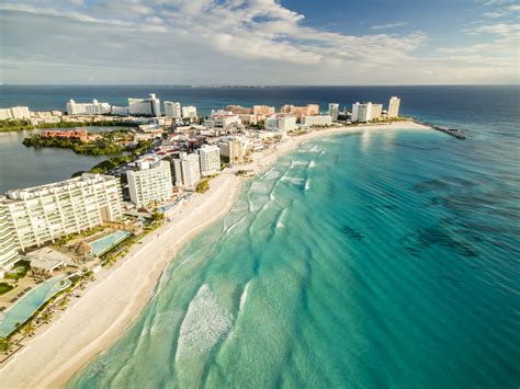 Learn About Cancun Mexicos Leading Tourist Resort Area In The State