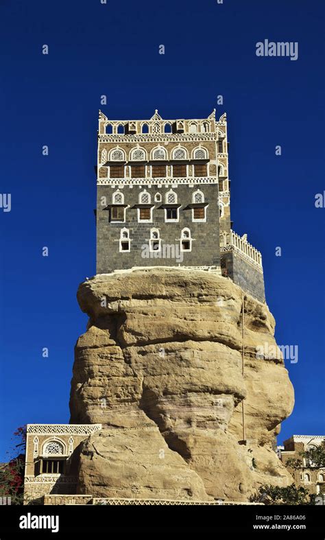 Dar Al Hajar Rock Palace Sanaa Yemen Stock Photo Alamy