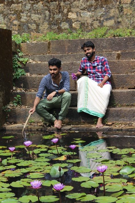 നീലത്താമരപ്പൂക്കളുടെ സൗന്ദര്യം Kerala Men Kerala Traditional Gods Own Country Kerala Men