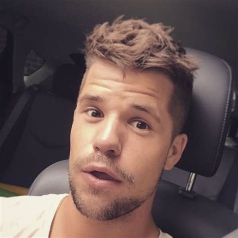 Teen Wolf Actor Charlie Carver Comes Out As Gay Towleroad Gay News