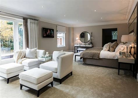 Love The Seating Area Of This Gorgeous Master Bedroom By Luke