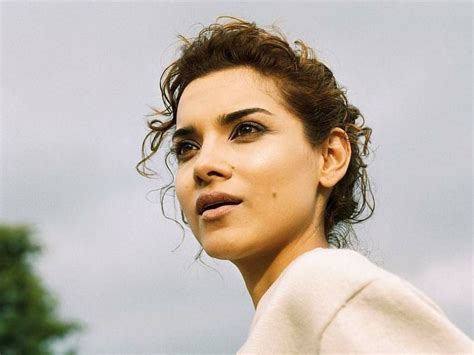 Amber Rose Revah Biography Age Height Boyfriend Facts Net Worth