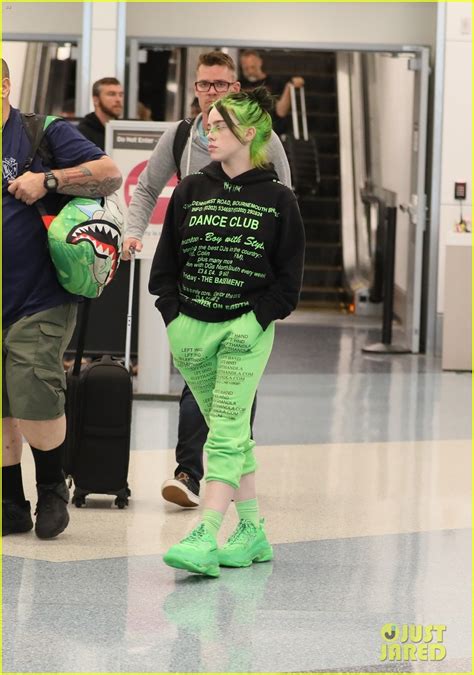 Billie Eilish Shows Off Neon Green Hair At Lax Photo 4319003