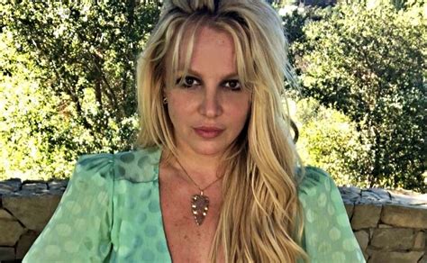 Britney Spears Wore A Yellow Bikini Says She Feels Pregnant