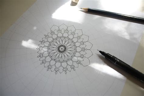 Jak rysować mandale? TUTORIAL | Art tutorials, Tutorial, Drawings