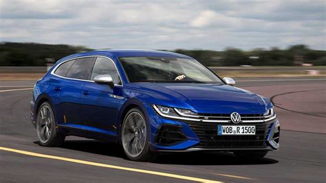 Vw Arteon Shooting Brake R And Golf R Seen In Action At The Ring