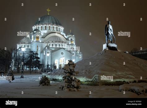 Stadt Belgrad Winter Nachts Stockfoto Bild 25406050 Alamy